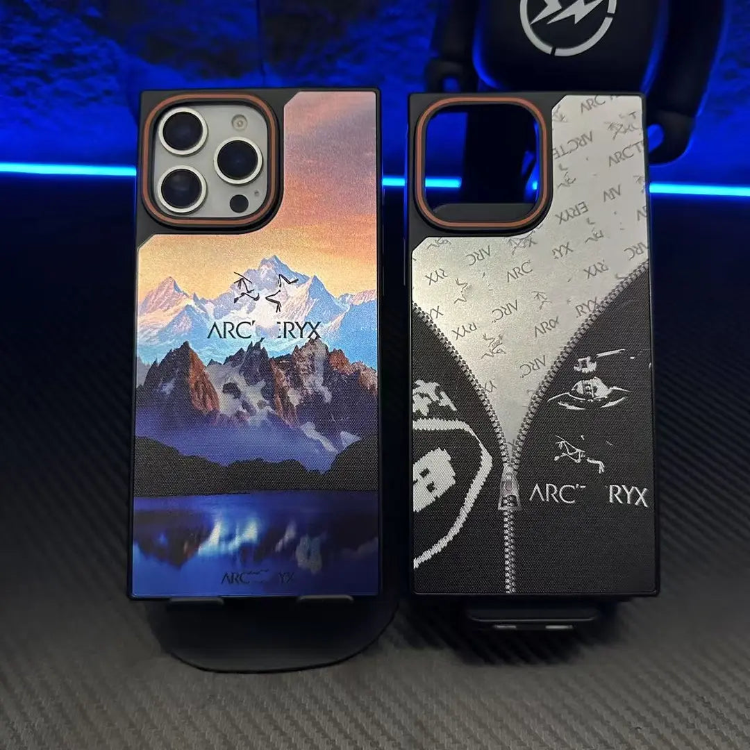 Fashionable outdoor iPhone16 case The North Face Mountain